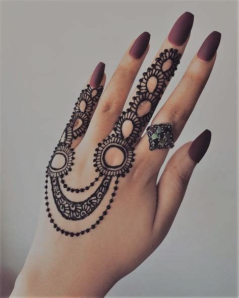 5_9 Unique Collections of Finger Mehndi Designs