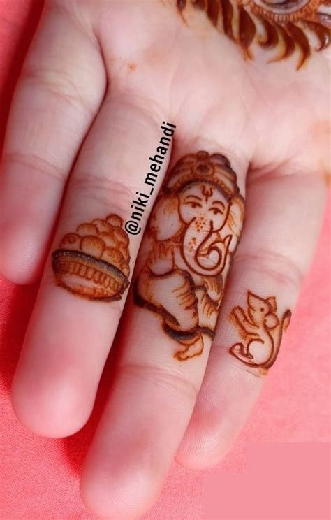 10_10 Adorable Ganesh Mehndi Designs for Festivals 2023