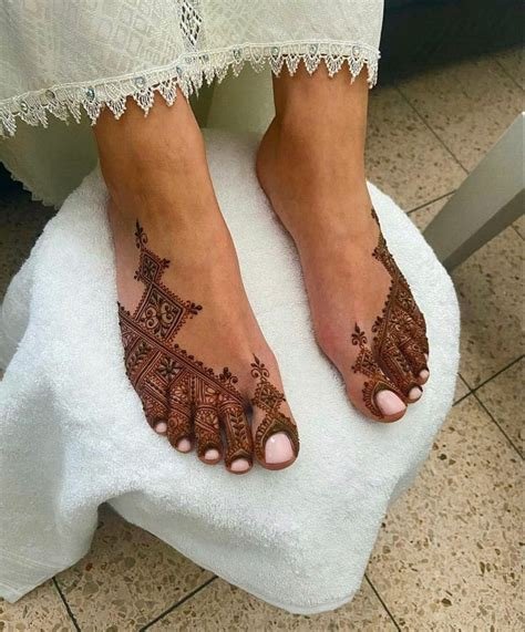 14_111 Latest Trending Arabic Mehndi Designs for Hands  Legs