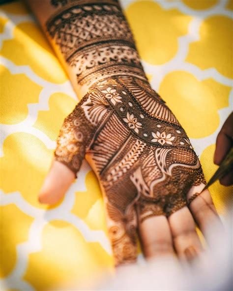 7_15 Simple Groom Mehndi Designs Because Its Your Wedding Day too