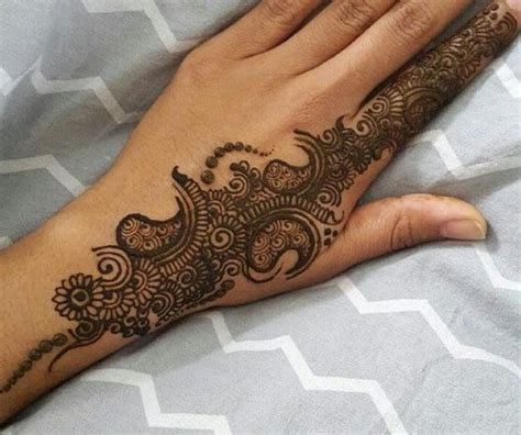 2_Simple Gulf Style Arabic Mehndi  Gulf Style Arabic Mehndi Designs