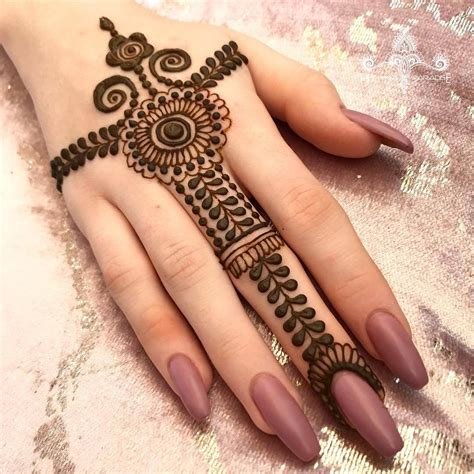 6_50 Latest One Finger Mehndi Designs  K4 Fashion
