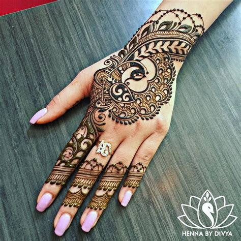 15_64 Latest Peacock Mehndi Design to try in 2018 for hands and feet