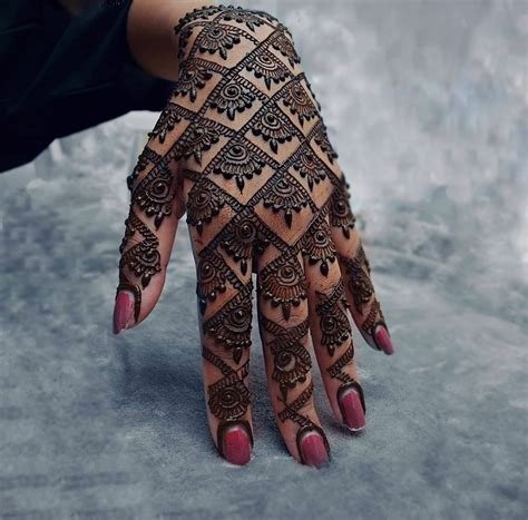 7_50 Simple Mehndi Designs Collection 2018  How to Draw Them at Home