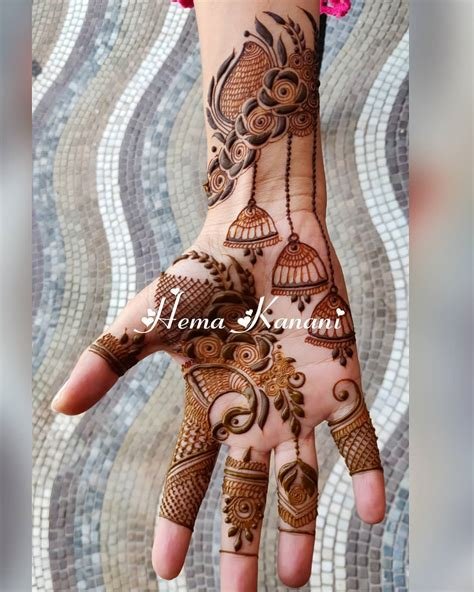 2_125 Simple And Easy Mehndi Designs For All Occasions  2022  Fabbon