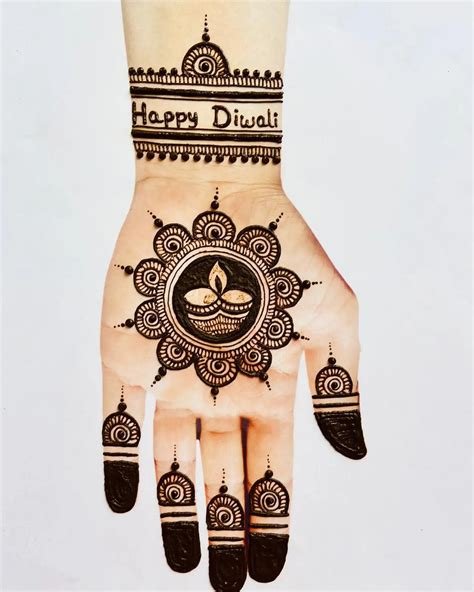 6_20 Beautiful and Easy Mehndi Designs  K4 Craft