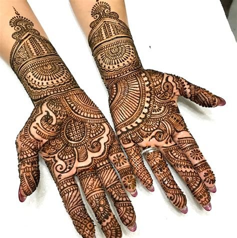 5_Karva Chauth Mehndi Design Ideas for Your Special Day