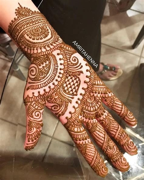 10_Latest Simple Mehndi Design Ideas to Amp Up Your Look