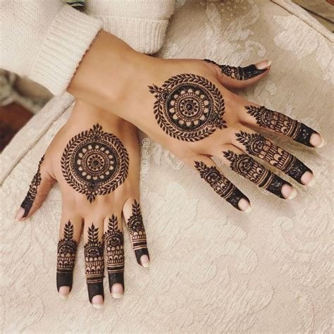 1_Simple Bridal Mehndi Designs