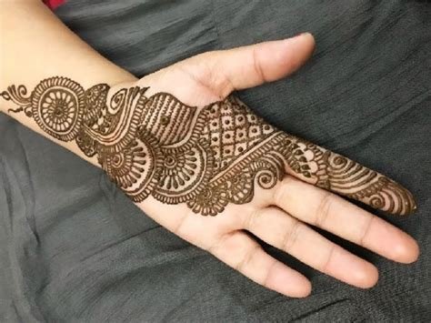 4_Easy Mehndi Designs For Hands For Beginners