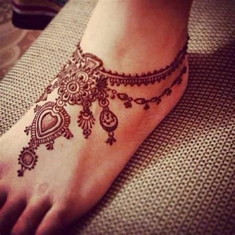 14_10 Heart Shaped Mehndi Designs For your Loved Ones