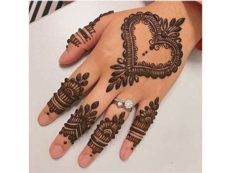 15_20 Outstanding Heart Mehndi Designs 2018  SheIdeas