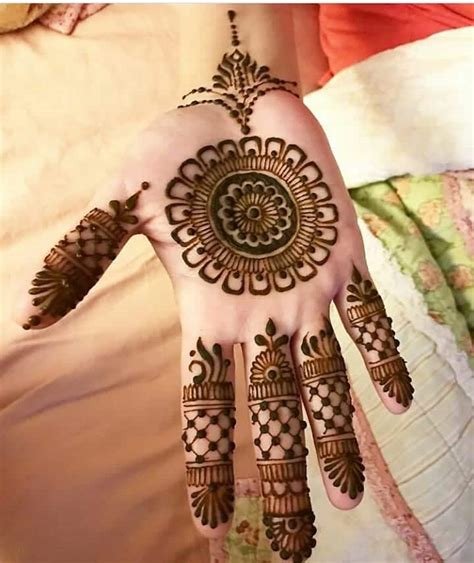 11_Simple Mehndi Designs For Left Hand Palm  Design Talk