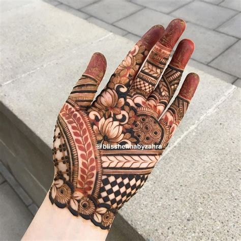 14_50 Simple Arabic  Bridal Mehndi Designs 2024