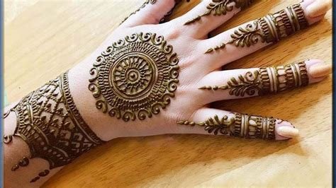 12_Best Gol Mehndi Tikka Designs 2020  PK Vogue