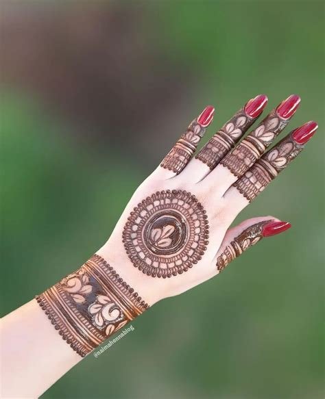 15_Mandala  Gol Tikki Mehndi Designs  Special  Stylish Mehndi Designs
