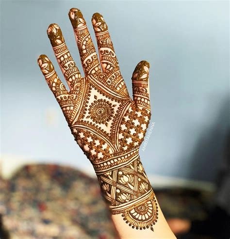 6_Easy and Simple Mehndi Designs for Hands Photos 2021  Fashion LIC