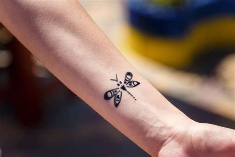 8_70 Easy Mehndi Designs for Kids