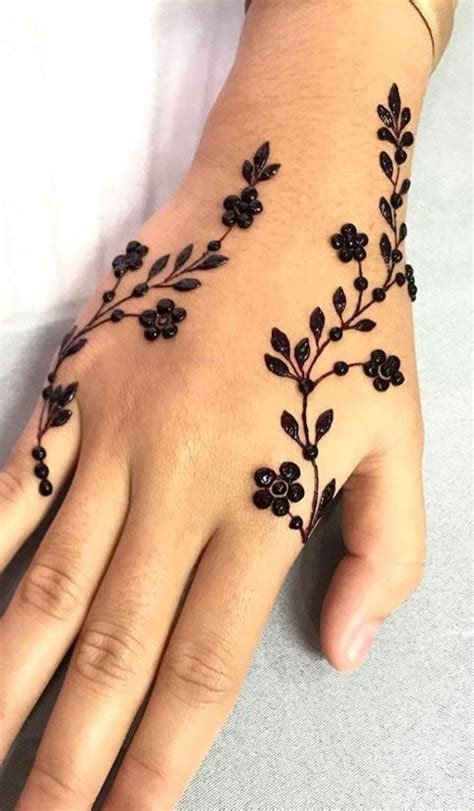 15_50 Gorgeous And Simple Henna Designs For The Minimalist Mehndi