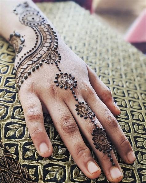 10_Simple Small Mehndi Designs That You Will Love  Get Inspired Now