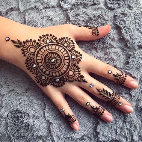 6_22 Easy Henna Designs for Beginners for Your Hands  Feet