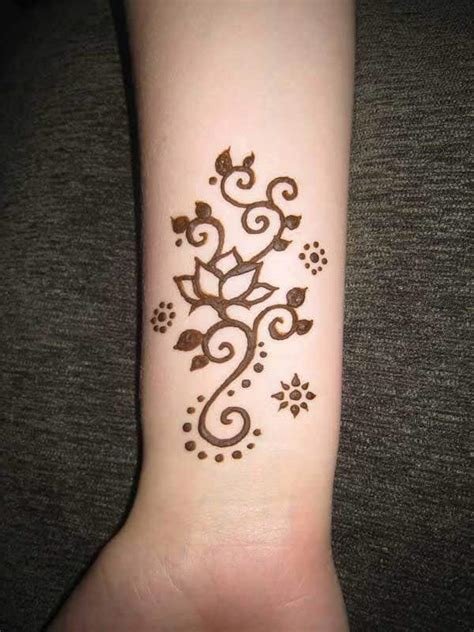 6_25 Simple Cute Small Henna Design Ideas  EntertainmentMesh