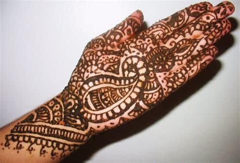 11_Bridal Mehndi Designs  9 Most Adorable Mehndi Design To Try