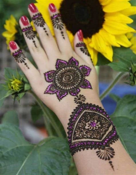 3_20 Beautiful Glitter Mehndi Designs for Every Occasion