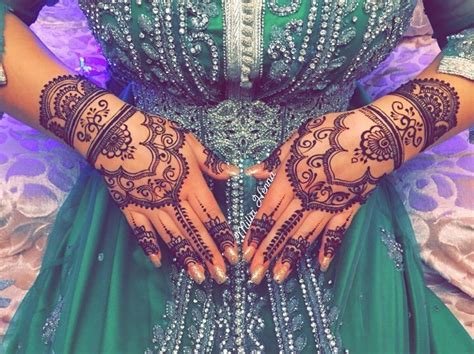 3_Pakistani Mehndi Designs Perfect For Every Bride  HerZindagi