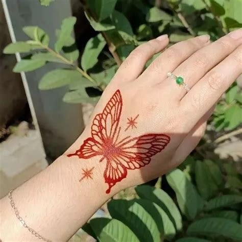 12_27 Stunning Butterfly Mehndi Designs Simple And Unique  Fabbon