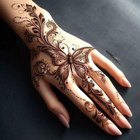 4_Simple Butterfly Mehndi Designs For Eid 2024