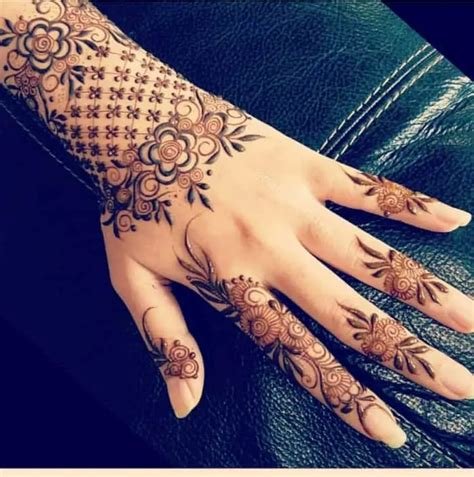 10_101 Khafif Mehndi Design 2022 Simple  Trending Mehndi Designs