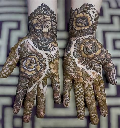 13_Stylish Khafif Mehndi Design Full Hand for All Occasions