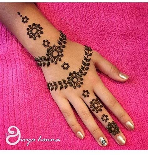 13_20 Beautiful and Easy Mehndi Designs  K4 Craft