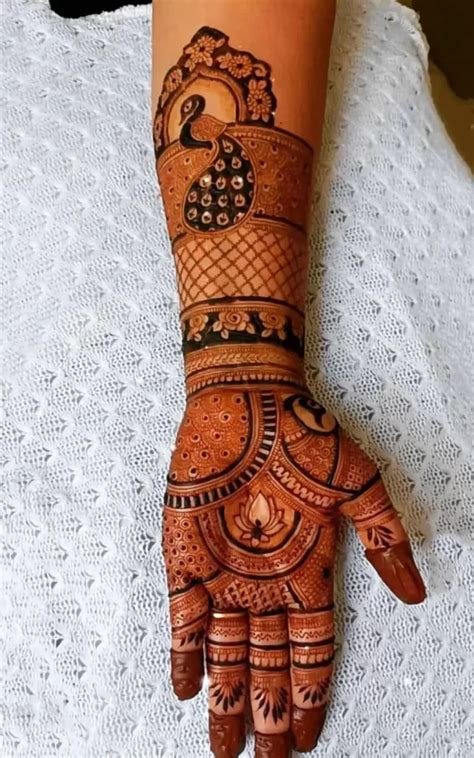 4_Latest Mehndi Designs for Teej  August 2024