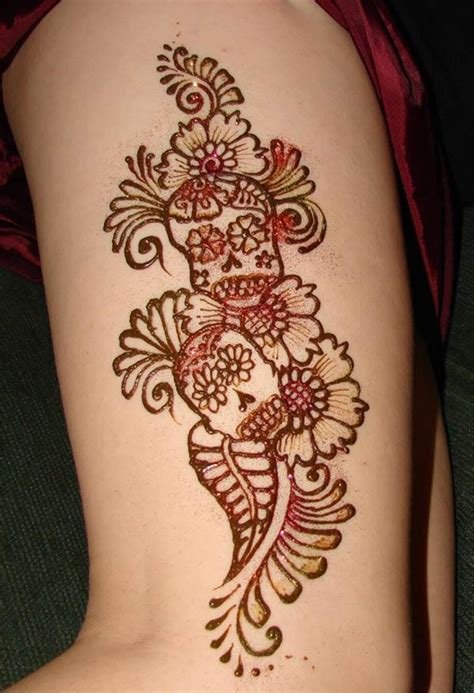 14_Simple mehndi design for thigh  Thigh Henna Mehndi Tattoo Art Designs