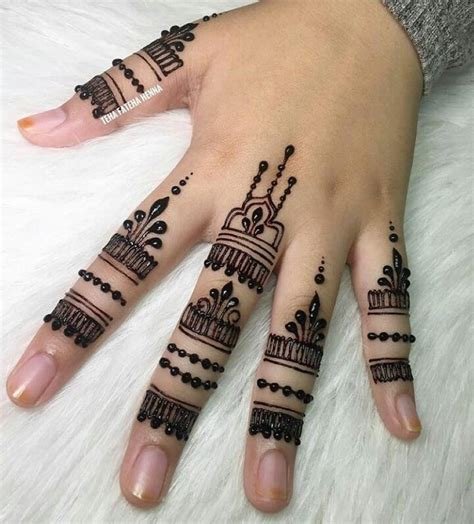 5_25 Beautiful Ring Mehndi Designs For Your Hands