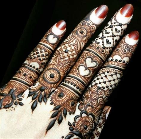 7_25 Beautiful Ring Mehndi Designs For Your Hands