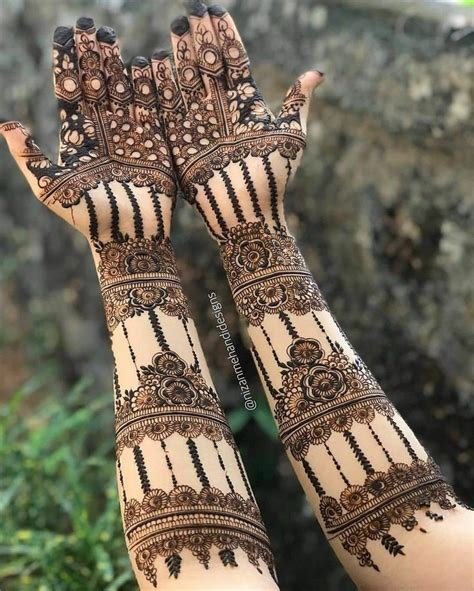 10_70 Gorgeous Back Hand Mehndi Designs That Stole Our Hearts  Pyaari