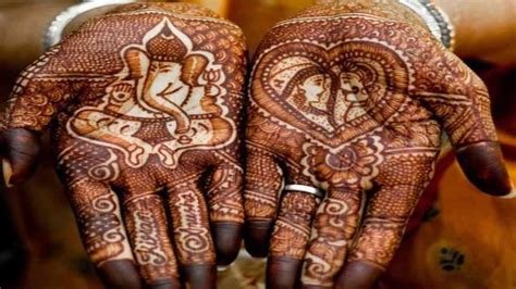 5_70 Gorgeous Back Hand Mehndi Designs That Stole Our Hearts  Pyaari